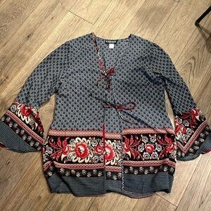 THE PYRAMID COLLECTION open tie front boho blouse, size large